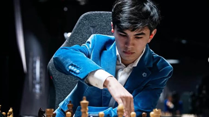 Nhận hơn 3 tỷ đồng tiền thưởng: Javokhir Sindarov trở thành nhà vô địch cờ vua World Cup trẻ nhất lịch sử