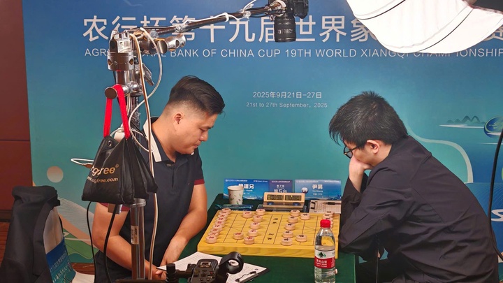 Chấn động lịch sử: Lại Lý Huynh phá thế thống trị của Trung Quốc khi vô địch Cờ Tướng thế giới