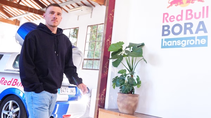 Primoz Roglic sẽ bỏ qua cuộc đua xe đạp Tour de France để hướng tới kỷ lục danh hiệu Vuelta thứ 5