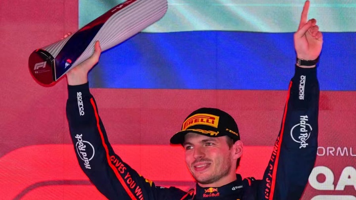 'Giờ thì mọi chuyện đều có thể': Verstappen tràn đầy năng lượng, sẵn sàng cho cuộc đua vô địch F1 chung cuộc