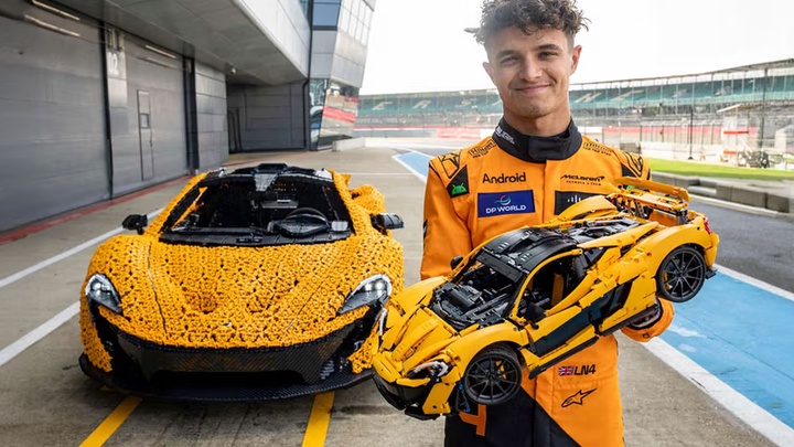 Lando Norris của McLaren đáp trả những lời chỉ trích bằng chức vô địch Công thức 1 đầu tiên