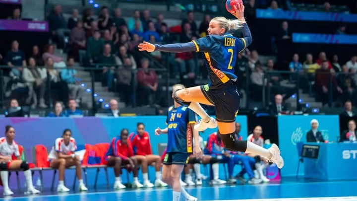 Giải Vô địch Bóng ném Nữ Thế giới 2025: Thụy Điển giành vé vào Vòng chính sau cơn 'mưa bàn thắng' lịch sử