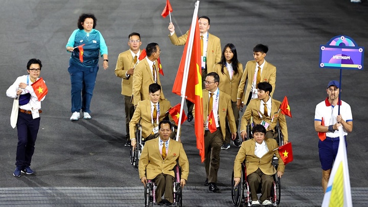 Paralympic Paris 2024 khai mạc với buổi lễ đầy màu sắc và thông điệp hòa nhập