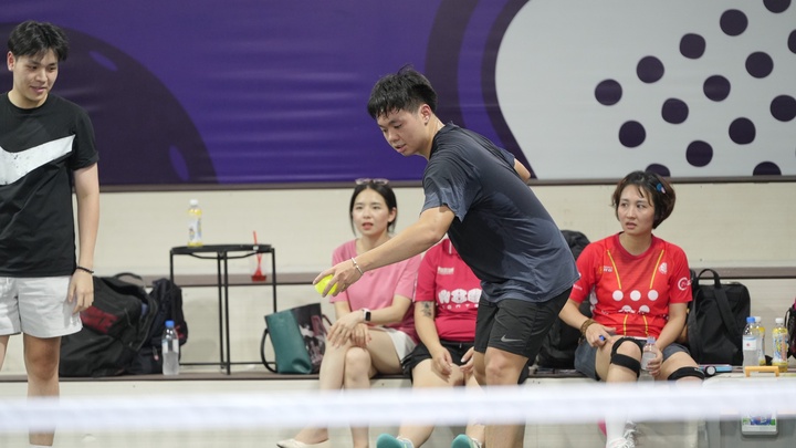 Luật Pickleball USA tại Việt Nam năm 2025 mới nhất: Phần 2 - Giao bóng, trình tự giao bóng và luật tính điểm