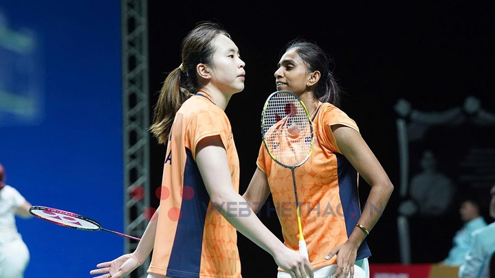 Giải cầu lông World Tour Finals 2025: Tang Jie-Ee Wei, Pearly-Thinaah vào bán kết