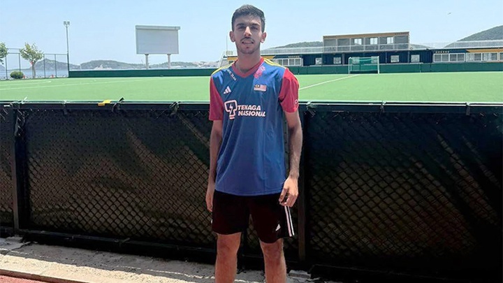 Khúc côn cầu SEA Games Thái Lan ghi nhận cặp chú cháu đến từ Malaysia