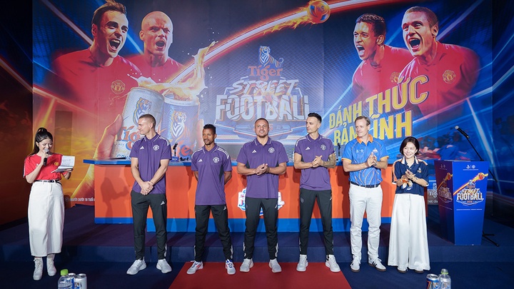 04 huyền thoại Manchester United đến Việt Nam, cùng Tiger Beer tiếp nối hành trình bóng lăn bất tận