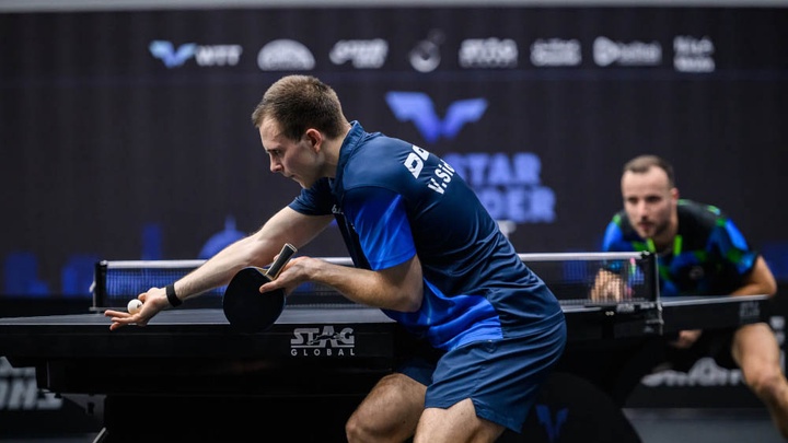 Tay vợt phải đấu loại Sidorenko loại hạt giống số 6 Gauzy ở giải bóng bàn WTT Star Contender Muscat 2025 