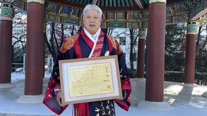 Võ sư Trương Ngọc Để lập kỷ lục: Người Việt Nam đầu tiên đạt huyền đai 9 đẳng Taekwondo quốc tế từ "cái nôi" Kukkiwon