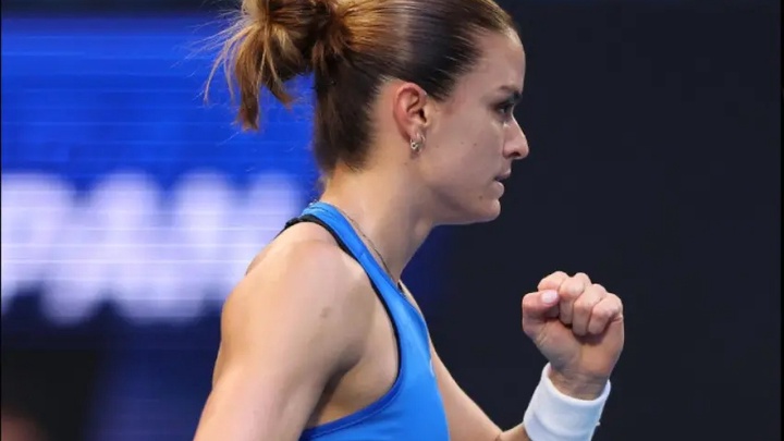 Giải United Cup: Naomi Osaka sa sút phong độ và bị Maria Sakkari hạ ngay trận mở màn mùa quần vợt 2026