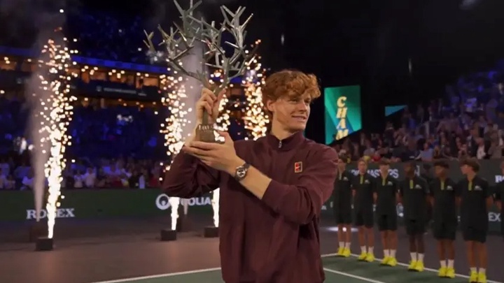 Cột mốc 400 trận đấu của Jannik Sinner gây chấn động làng quần vợt - nhanh hơn cả Federer và Djokovic