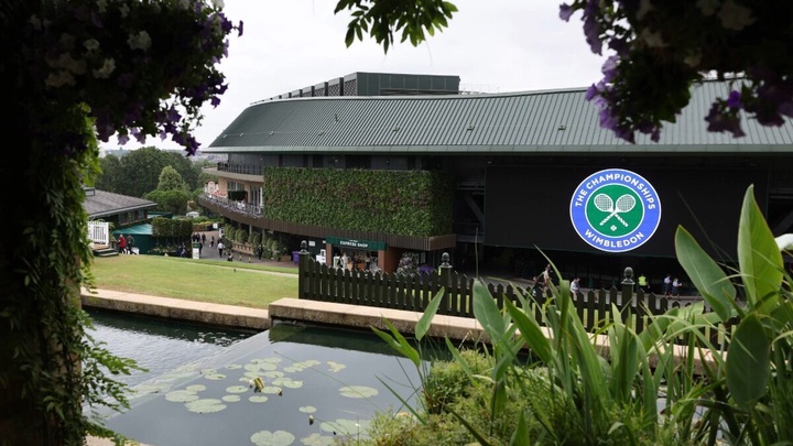 Giới nhà giàu và dận khu quần vợt Wimbledon phẫn nộ khi biết tên trộm khét tiếng này được ra tù sớm