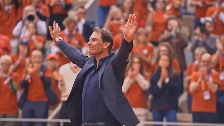 Cựu sao quần vợt Rafael Nadal nhận giải thưởng Dimoni d'Honor đầu tiên của RCD Mallorca