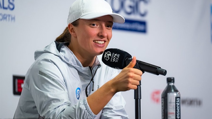 Iga Swiatek "ngó lơ" đại chiến Sabalenka - Kyrgios: Quần vợt nữ không cần so đo với nam giới