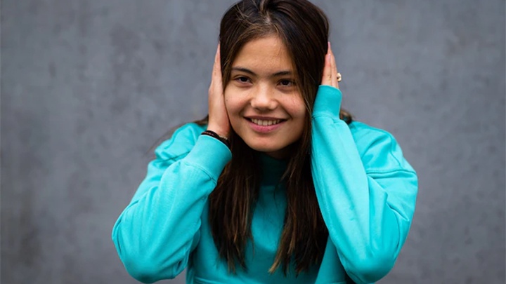 Emma Raducanu trả lời rất thẳng thắn liệu cô ấy có bao giờ thi đấu quần vợt với một tay vợt ATP hay không