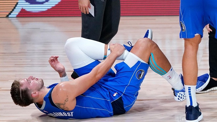 Luka Doncic Lật Cổ Chân, Cố Gắng Trở Lại Sân Nhưng Không Thể Tiếp Tục ...