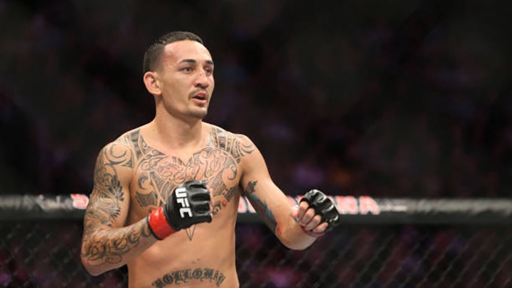 Nối gót Khabib và Poirier, Max Holloway đấu giá từ thiện đồ thượng đài