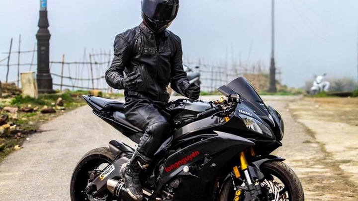 Vì sao biker Việt "sợ" chiếc sport-bike 600cc Yamaha YZF-R6?