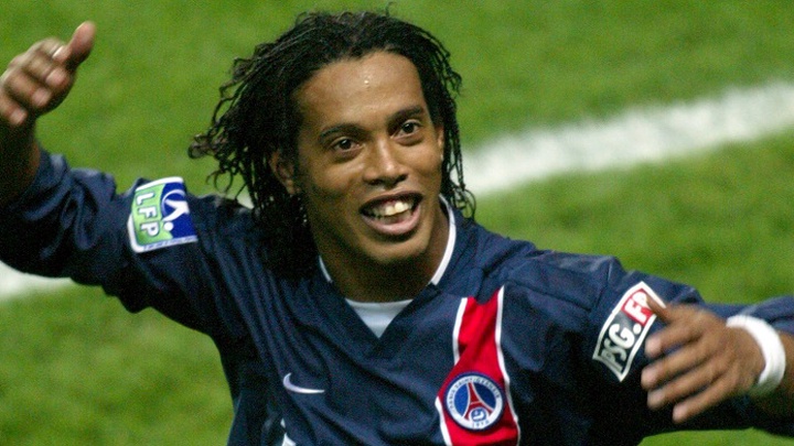 Ronaldinho ghi bàn kiến tạo đỉnh cao ở tuổi 37  Bóng đá