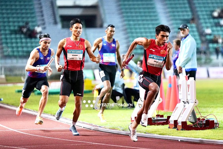 Phá cả kỷ lục quốc gia lẫn SEA Games 4x400m nam, Điền kinh Việt Nam suýt lật đổ Thái Lan trên Thái Lan