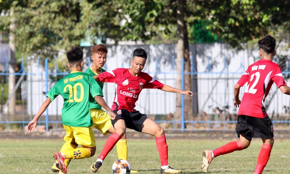 Lịch thi đấu bóng đá Việt Nam hôm nay 12/1: Vòng loại U19 Quốc gia 2021