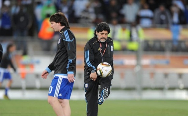 Video độc về Messi và Maradona gây sốt trên mạng xã hội