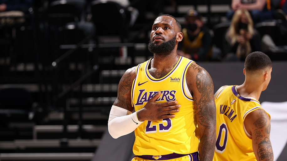 Nhận thất bại thứ tư liên tiếp, Los Angeles Lakers bất lực hoàn toàn trước Utah Jazz