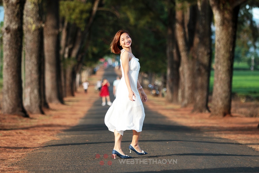 Ngắm vẻ đẹp dịu dàng hiếm lạ của kỷ lục gia SEA Games Nguyễn Thị Oanh
