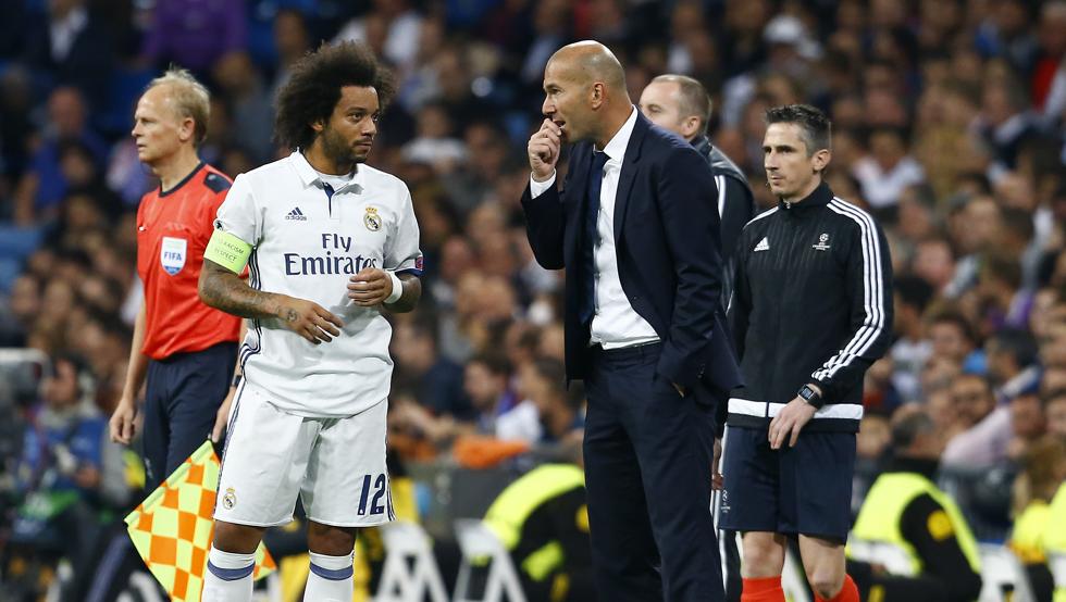 Real Madrid gặp khó vì mâu thuẫn trước trận 