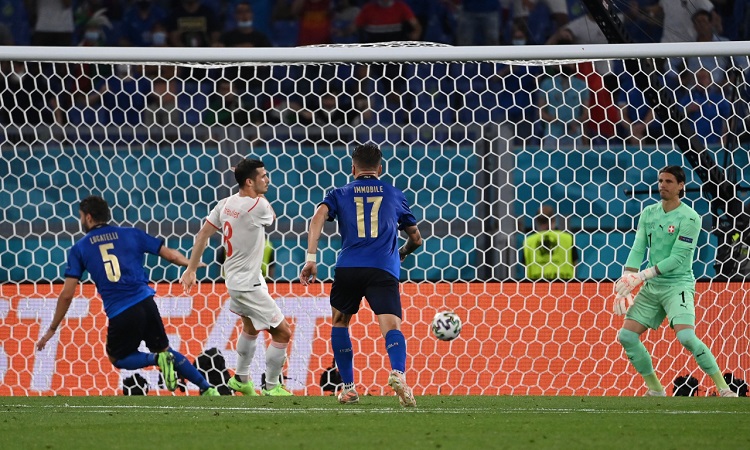 Tuyển Italia ghi 31 bàn liên tiếp mà không cho đối thủ phản ứng