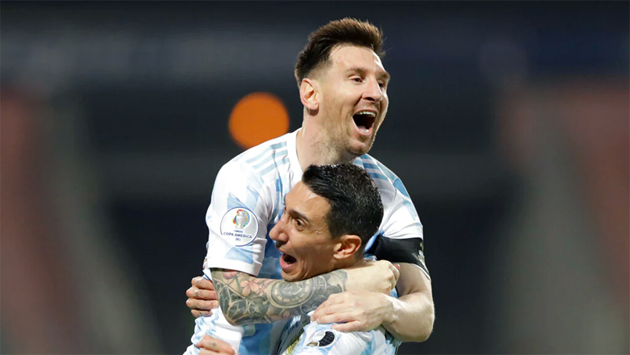 Messi lập siêu phẩm sút phạt, ấn định tấm vé bán kết Copa America cho Argentina