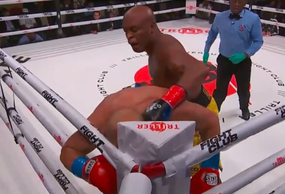 Anderson Silva knockout Tito Ortiz sau 82 giây, tri ân huyền thoại Lý Tiểu Long