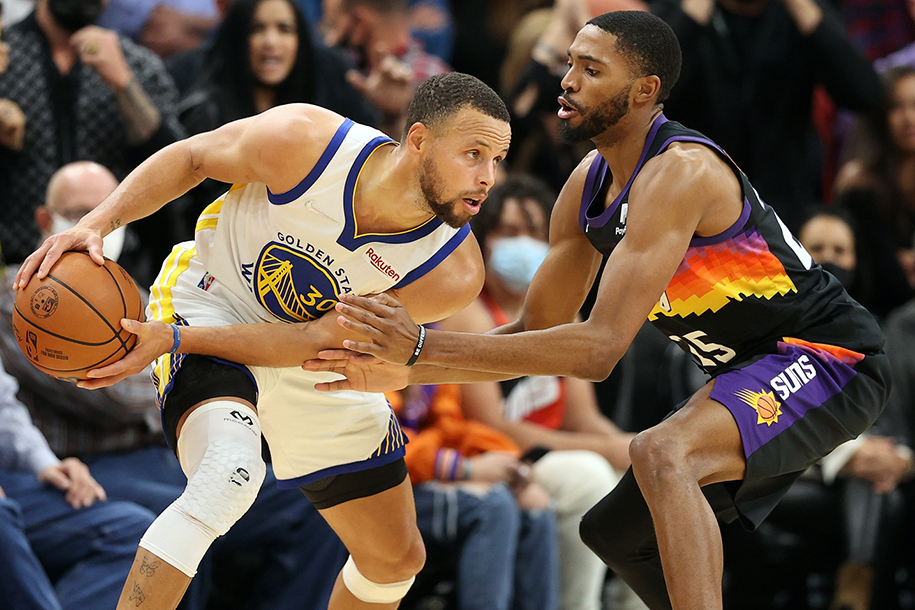 Góc mổ băng: Mikal Bridges và Phoenix Suns đã khóa chặt Stephen Curry như thế nào?
