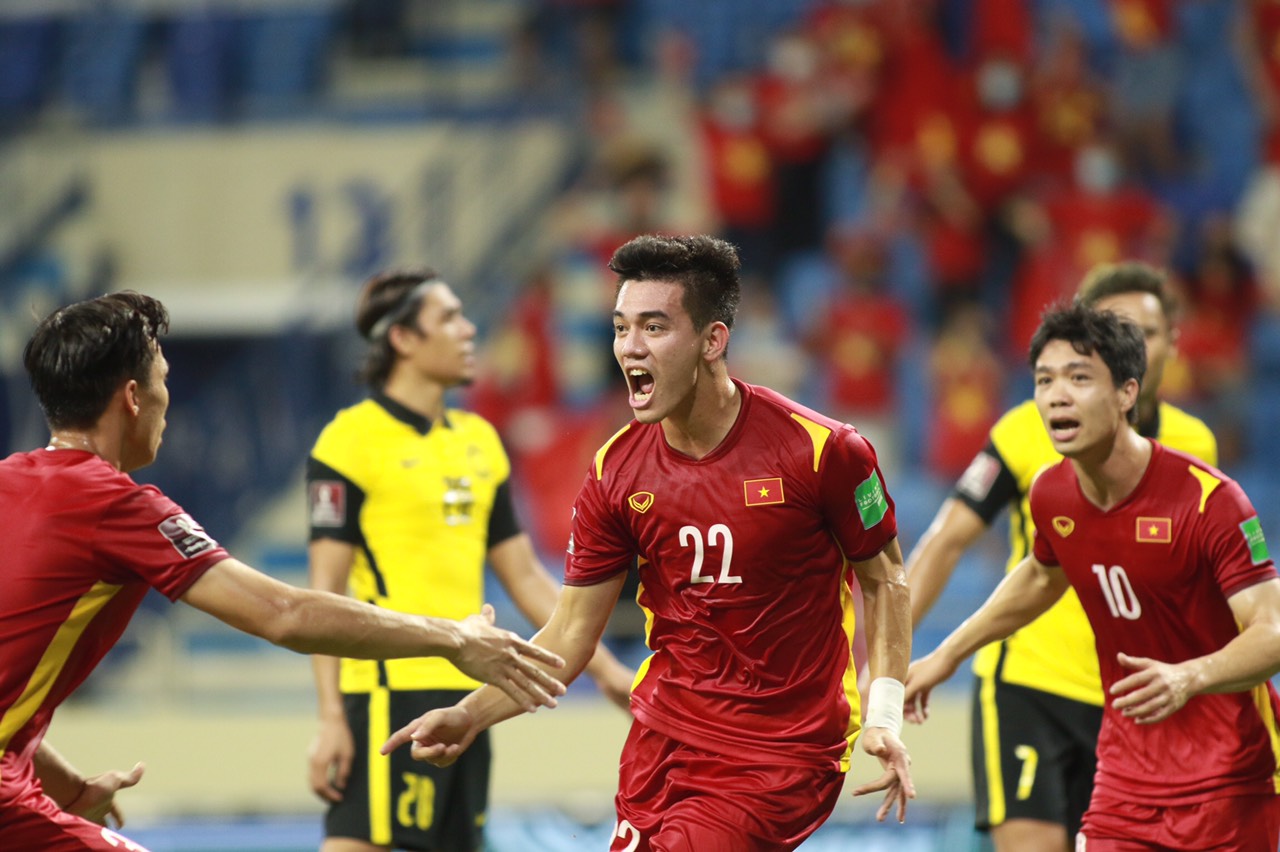 Việt Nam vs Malaysia đá mấy giờ, ngày nào?