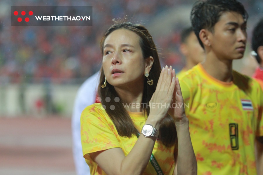 Madam Pang và cầu thủ U23 Thái Lan bật khóc khi rơi vàng trước U23 Việt Nam