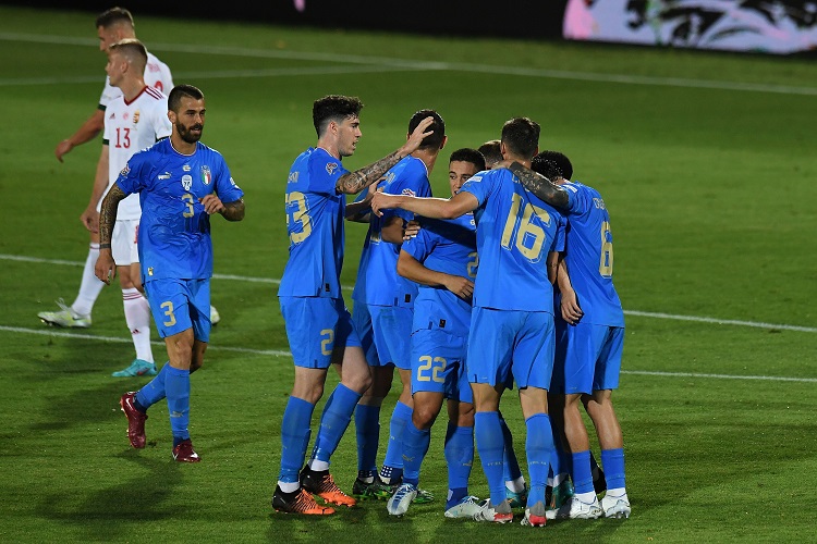 Italia chiếm ngôi đầu bảng Nations League sau hiệp 1 tỏa sáng