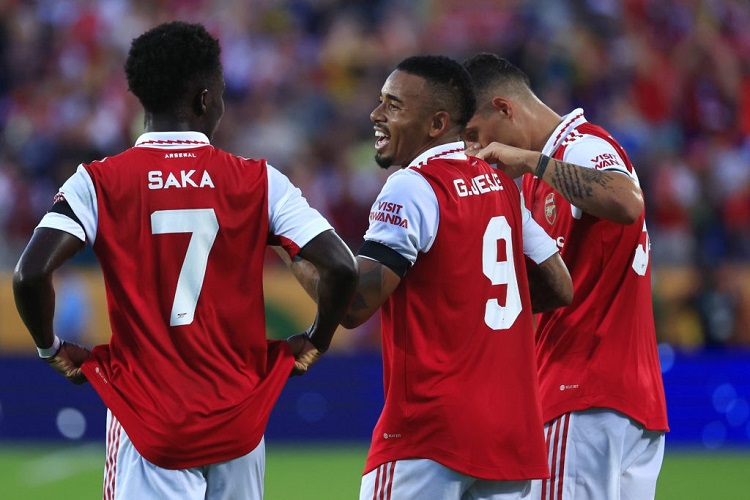 Arsenal biến đổi kinh ngạc: 2 cầu thủ trụ lại từ trận đầu tiên của Arteta