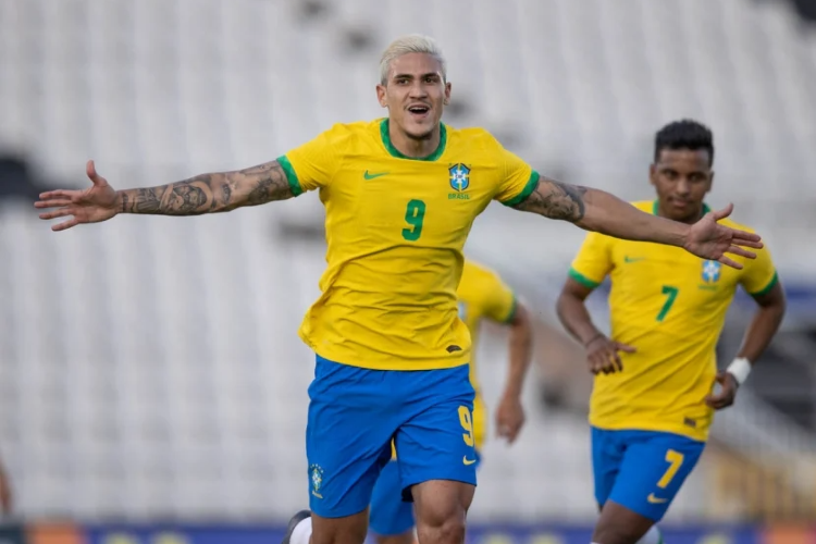 Tuyển Brazil lên danh sách 26 cầu thủ khởi động cho World Cup 2022