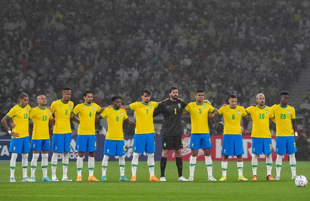 Tuyển Brazil bị chê với “đôi cánh” yếu nhất từng thấy khi dự World Cup