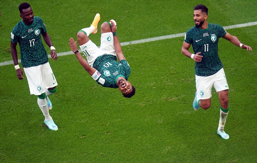 Saudi Arabia ngược dòng thắng Argentina nhờ 5 phút “điên rồ”