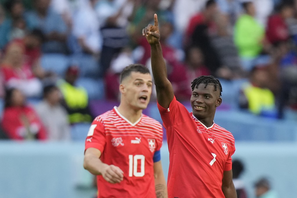 Embolo làm nên lịch sử ở trận Thụy Sĩ-Cameroon tại World Cup