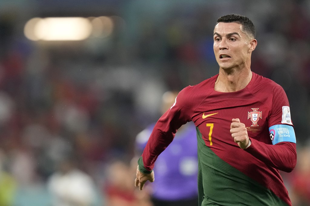 3 cơ hội bị bỏ lỡ của Ronaldo trước khi mở tỷ số cho Bồ Đào Nha