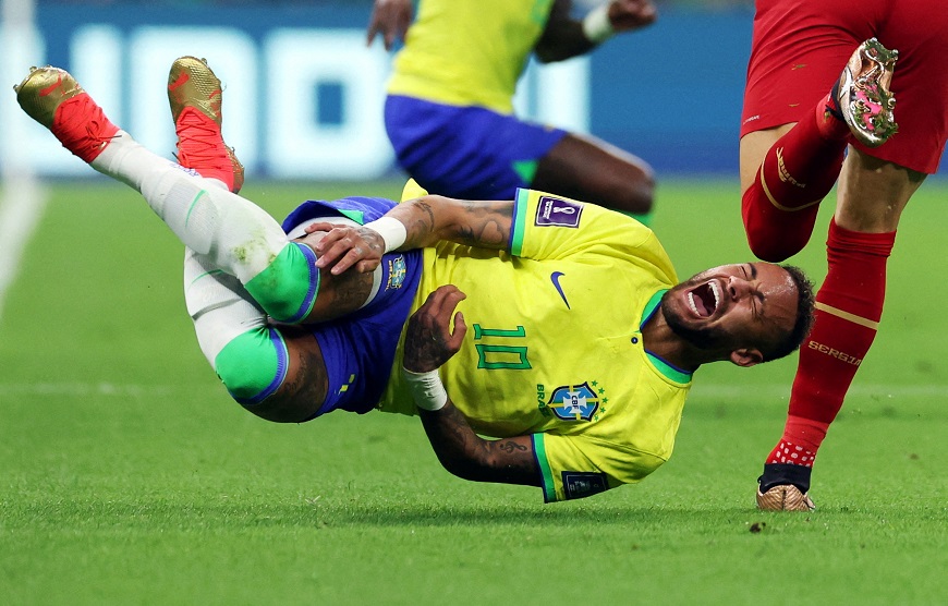 Đội hình ra sân dự kiến Brazil vs Thụy Sĩ: Ai thay Neymar và Danilo?
