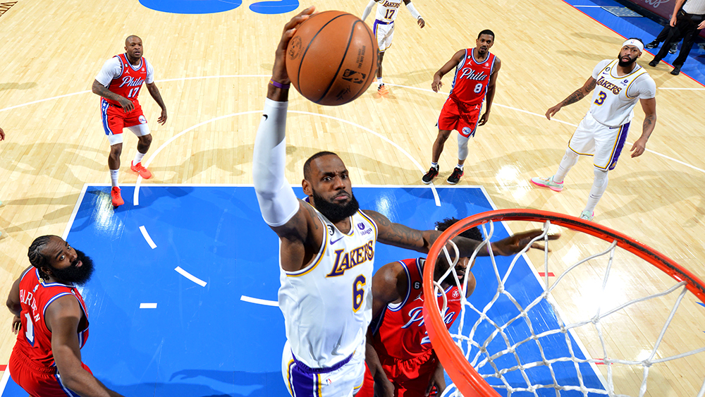 Chuỗi điểm khó tin của LA Lakers nhận cái kết đắng trong hiệp phụ trước Philadelphia 76ers