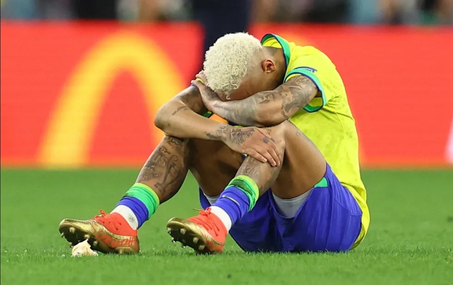 Chấn thương, kỷ lục và nước mắt: Bi kịch của Neymar ở một kỳ World Cup khác