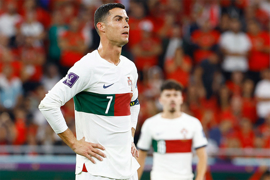 Cristiano Ronaldo lập kỷ lục trong ngày buồn của Bồ Đào Nha