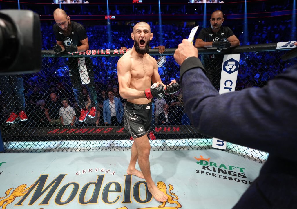 Khamzat Chimaev mòn mỏi đợi kèo từ UFC: Bị 4 đối thủ từ chối