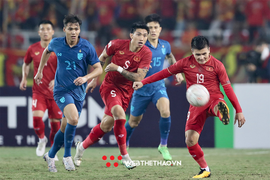 Kết quả Việt Nam 2-2 Thái Lan: Người hùng Văn Thanh!
