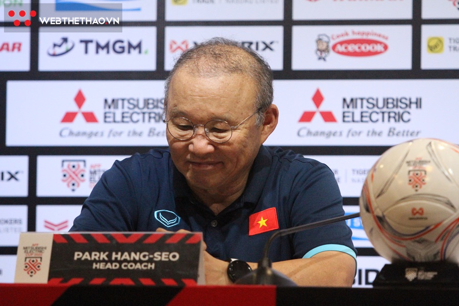 HLV Park Hang Seo tự oán trách khi thua Thái Lan, đau lòng chia tay tuyển Việt Nam