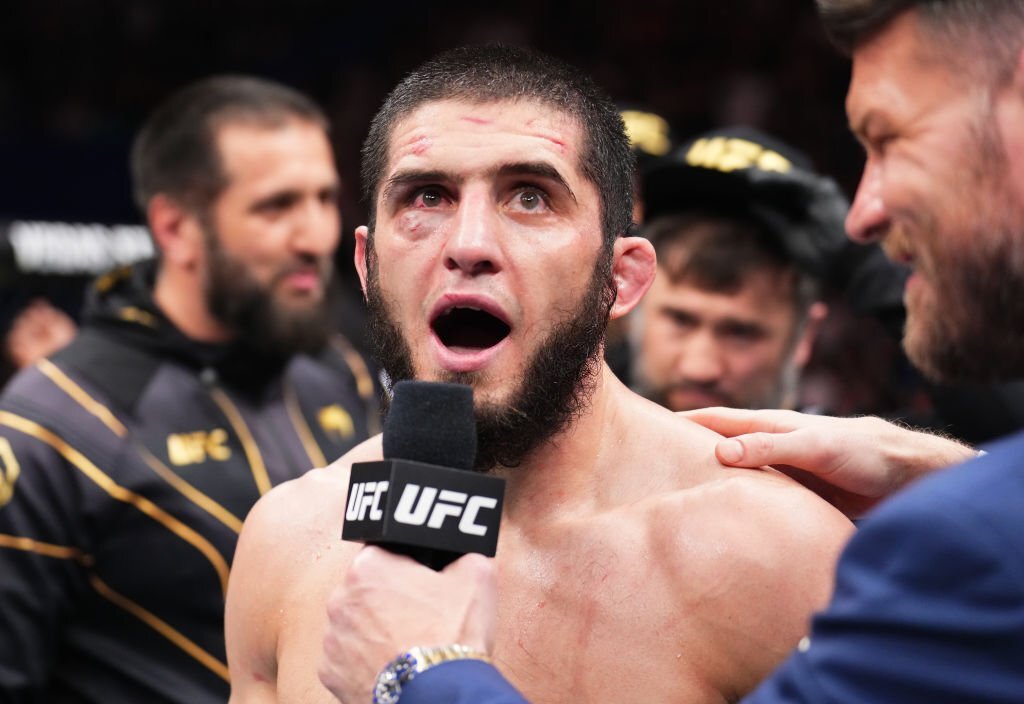 Islam Makhachev bị điều tra, phản ứng với cáo buộc phạm luật cấm ở UFC 284